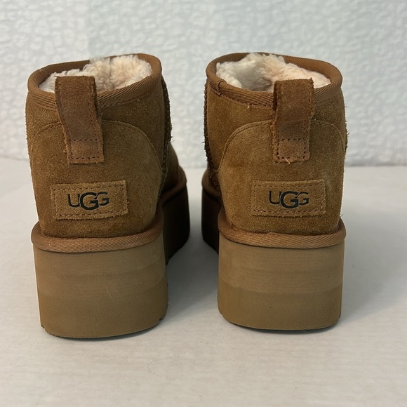 UGG PLATFORM CLASSIC MINI BOOTS 10 - Picture 2 of 16